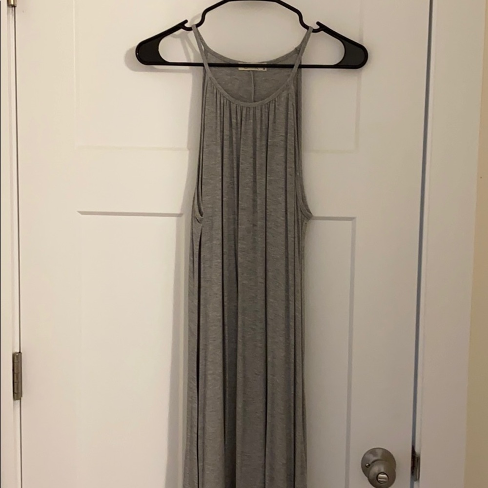 sleeveless maxi dress